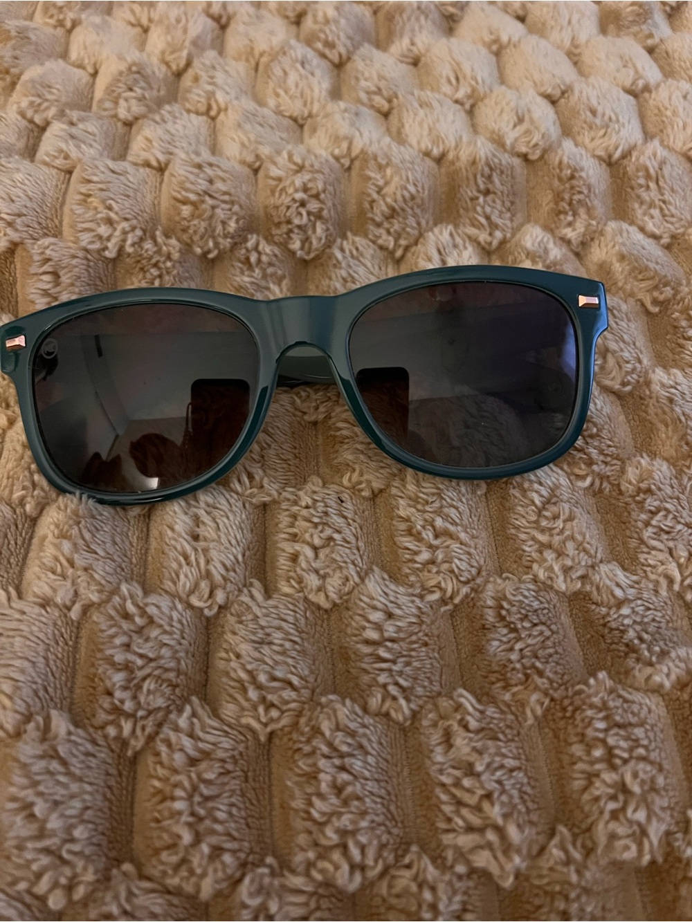 Women’s Green Fashion Sunglasses